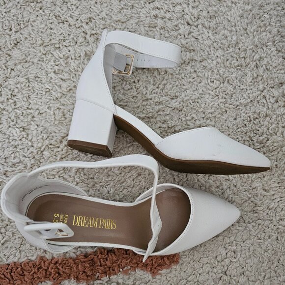 DREAM PAIRS Women's Chunky Closed Toe Block Heels - Picture 4 of 4